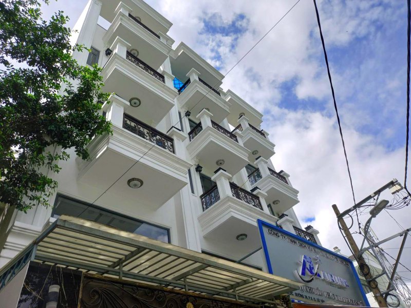 Giảm 3.5 tỷ! Nhà 5 tầng 53m2, Đ.8m Đ. số 30 GV