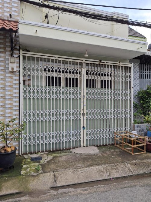 Giảm 800tr! Nhà mặt tiền 2 tầng 126m2, nở hậu, Đ.6m Thới Tam Thôn HM
