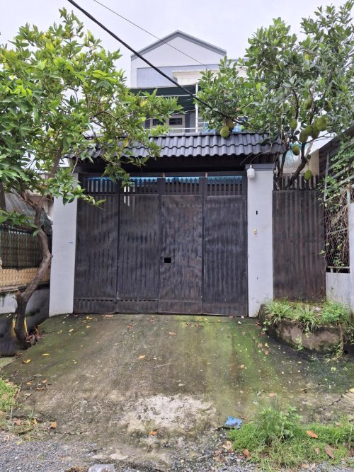 Giảm 650tr! Nhà 2T 150m2, N.hậu, Đ.5m Nguyễn Thị Thành HM
