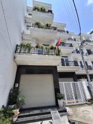 mới xây Vuông 4T 122m2, Đ.5m Tô Ngọc Vân Q12