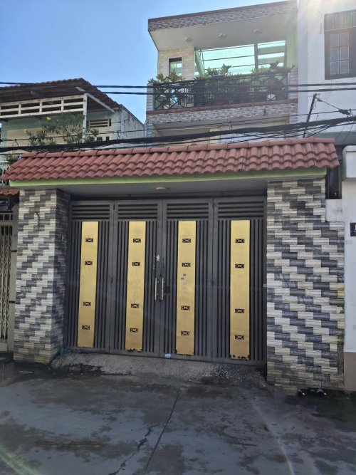 Giảm 2.2 tỷ Nhà ngộp 3T MT ĐHT6 Q12, 120m2, 5x24m