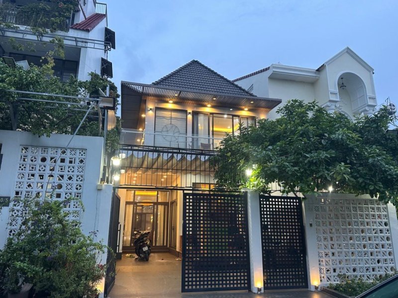 Giảm 1.1tỷ! Villa 3 tầng 166m2, View CV, Đ.10m Đ. số 18 TĐ