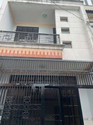 cần bán! Nhà Vuông 2 mặt hẻm DTSD 61m2 Nguyễn Ảnh Thủ Q12