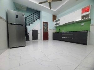 Nhà 3T 20.3m2 Ni Sư Huỳnh Liên Q10