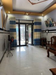 Nhà vuông đẹp sân thoáng 102m2 Đặng Thúc Vịnh HM