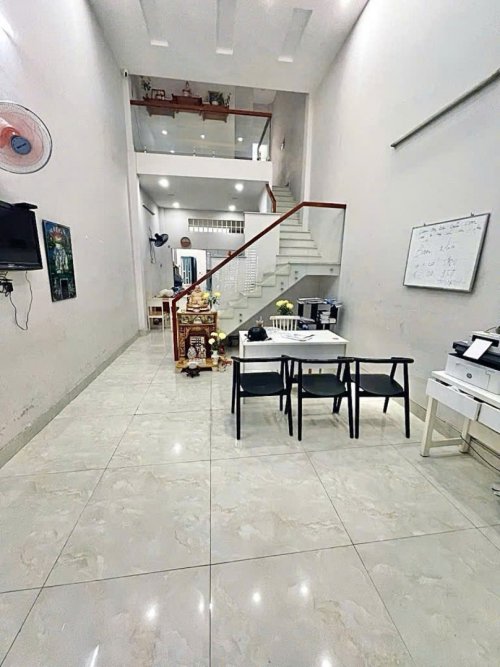 giảm mạnh 500tr! Nhà Vuông 2 tầng 84m2 Trường Chinh Q12
