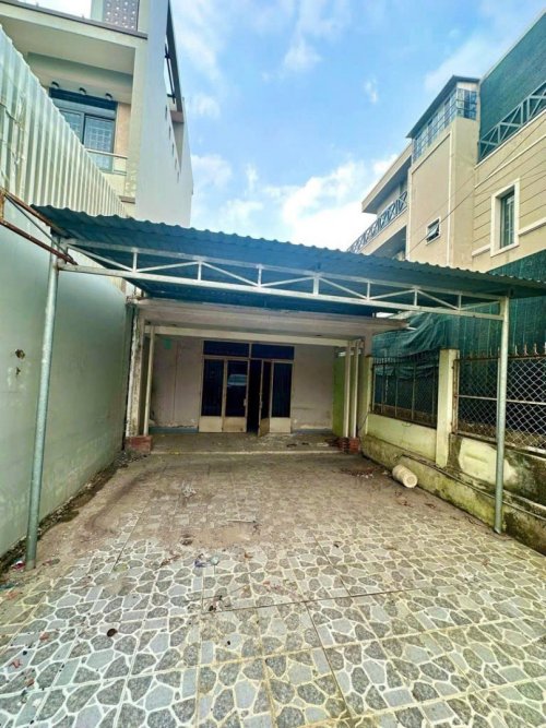 Nhà mặt tiền sổ hồng riêng Vuông Full thổ hẻm xe hơi né 339m2 Thạnh Lộc 48 Quận 12