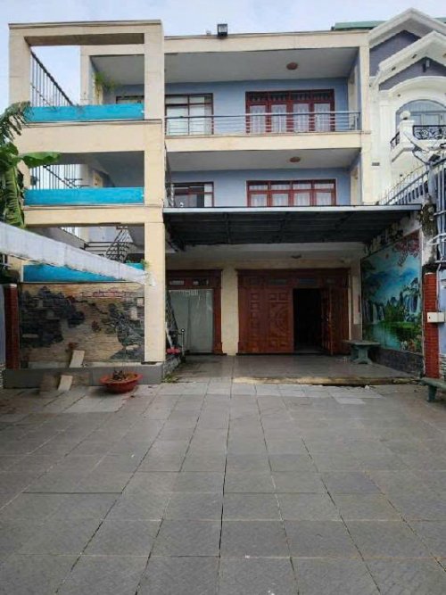 Nhà mặt tiền 3 tầng 307m2, sổ hồng riêng Vuông Thạnh Lộc 40 Quận 12