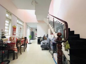 Nhà sổ hồng riêng 2T HXH 257m2 Tân Hiệp 17 Hóc Môn