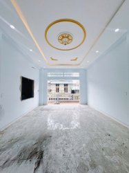 Nhà SHR MT chợ Khiết Tâm 2 tầng 128m2, Vuông Lê Thị Hoa TP.Thủ Đức