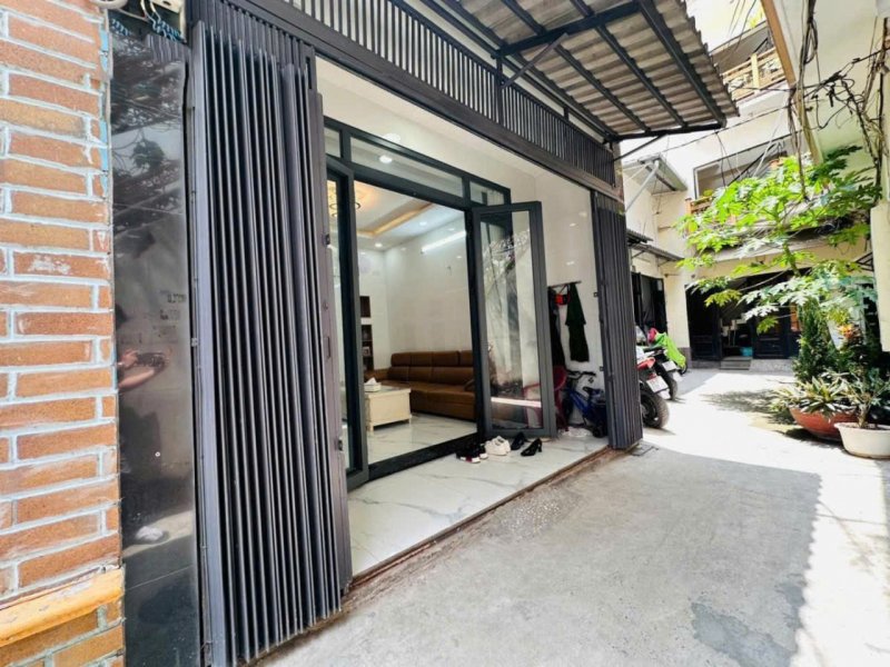 Giảm 80tr! Nhà Vuông sổ hồng riêng 2T 47m2 Quang Trung Gò Vấp