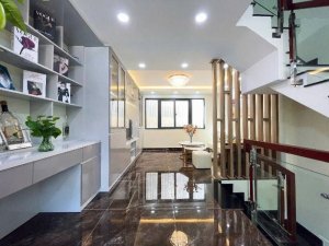 O1690 Giảm 100tr! sát chợ Xóm Mới GV, SHR, Vuông, 4T, 4.2x14m, 6.x tỷ