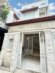 L1731 Giảm 100tr! sát Ngã tư Hàng Xanh, SHR, Vuông, 2 tầng, 3.8x19m, 5.x tỷ