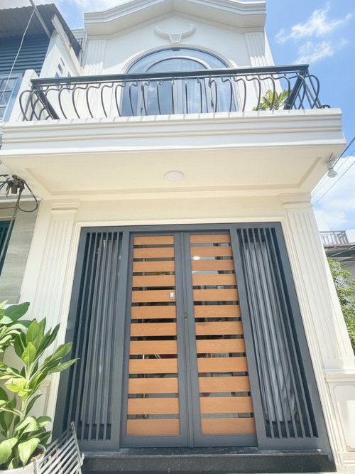 D1745 Giảm 100tr! gần cầu vượt Nguyễn Thái Sơn, SHR, Vuông, 3.3x10m, 4.x tỷ
