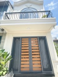 D1745 Giảm 100tr! gần cầu vượt Nguyễn Thái Sơn, SHR, Vuông, 3.3x10m, 4.x tỷ