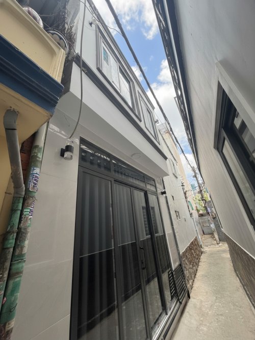 L1797 gần CityLand Gò Vấp, sổ hồng riêng, Vuông, 2T, 4x4m, 2.x tỷ