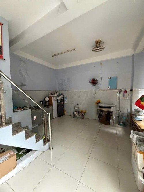 H1824 sát phần mềm Quang Trung Q12, sổ hồng riêng, Vuông, 6x7m, 3.x tỷ x nhỏ
