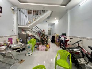 L1917 nhà MT Đông Hưng Thuận 13 Q12, sổ hồng riêng, Vuông, 2T, 4.4x19m, 6.x tỷ