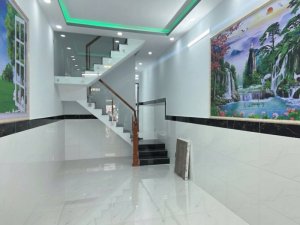 H1962 nhà mặt tiền Hiệp Thành 13 Q12, SHR, Vuông, 2T, 4x16m, 9.x tỷ