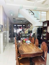 D2003 nhà MT Nguyễn Thị Kiểu Q12, sổ hồng riêng, Vuông, 3 tầng, 9.x tỷ