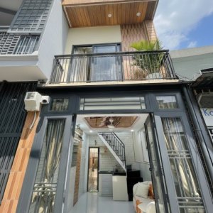 O2152 nhà 1/ Nguyễn Du Gò Vấp, sổ hồng riêng, 2T, 2.x tỷ