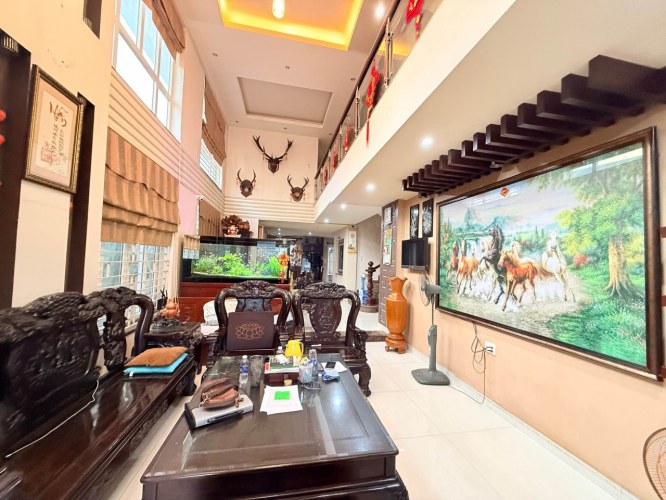 O2218 20.x tỷ (TL nhẹ) Villa 3T sân vườn