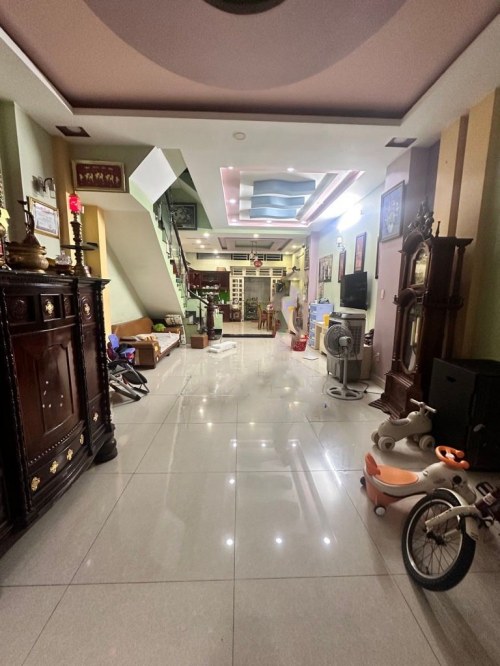 T2226 CHỐT GẤP NHÀ 4 tầng - ngay LÊ THỊ RIÊNG