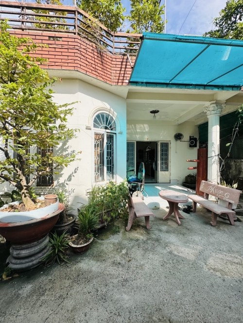 T2310 Villa Pháp sân vườn gần chợ Thạch Đà - Ngang hơn 10m