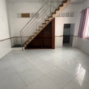 D2409* TÌM ĐÂU RA CĂN THỨ 2 GIÁ NÀY Ở PHƯỜNG 6?