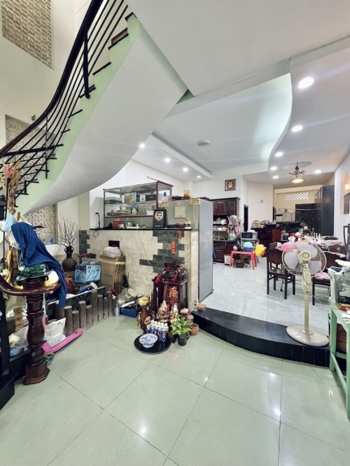 [D2571*] Nhà 3T sân ô tô sát Ngã Tư Hàng Xanh, 134m2 giá 15.x tỷ
