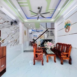 [KH030*] khan hiếm! Nhà tốt nội thất đầy đủ sát sân bay, chỉ 5.x tỷ