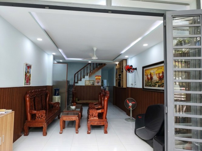 [O2648*] Nhà gần chợ Thới Tứ Hóc Môn MT kinh doanh hiếm, giá 2.x tỷ