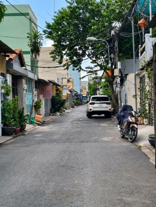 [D2649*] Nhà MT 107m2 sát ĐH Giao Thông Vận Tải thu nhập khủng, giá 6.x tỷ