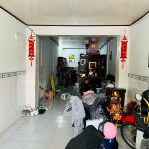 [K2669*] Nhà 2 tầng có sân rộng 50m ra mặt tiền Phan Đăng Lưu, giá 6.x tỷ
