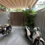 [T2686*] Nhà Có Sân Ô Tô Rộng Rãi ngay sát Chợ Lạc Quang - Giá 8.x Tỷ