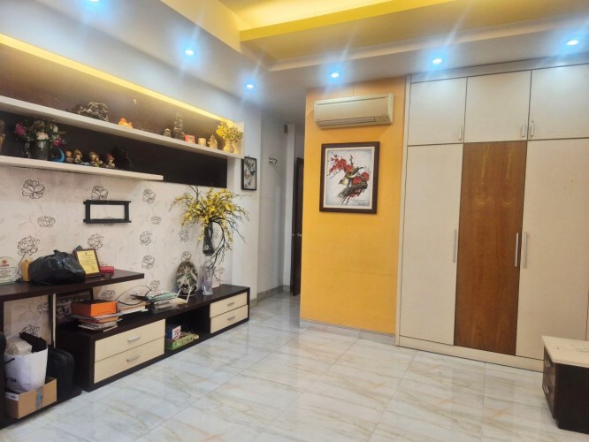 H2792* Nhà 4 tầng Có Thang Máy gần Chợ Hạnh Thông Tây, 10.x Tỷ