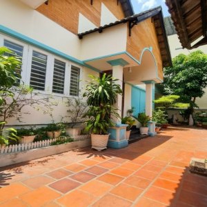 H2809 - Nhà sân vườn 416m2 ngang 12.5m sát Vincom, 7x tỷ