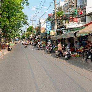 [DB091*] Nhà mặt tiền KD Đỉnh sát Sân Golf Tân Sơn Nhất - Giá 13.x Tỷ