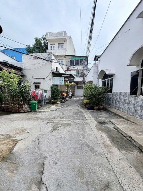 T5892 | Nhà hậu nở đẹp gần Chợ Xóm Mới Thống Nhất | Giá 2.x Tỷ
