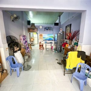 T2880* Nhà 90m2 sát chợ Xóm Mới N.hậu 8m - Giá 5.x tỷ