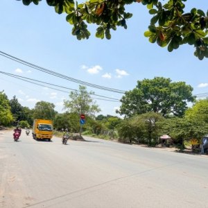 [O2895*] Bán nhà mặt tiền buôn bán sát ĐH Kinh Tế Luật, 6.x tỷ