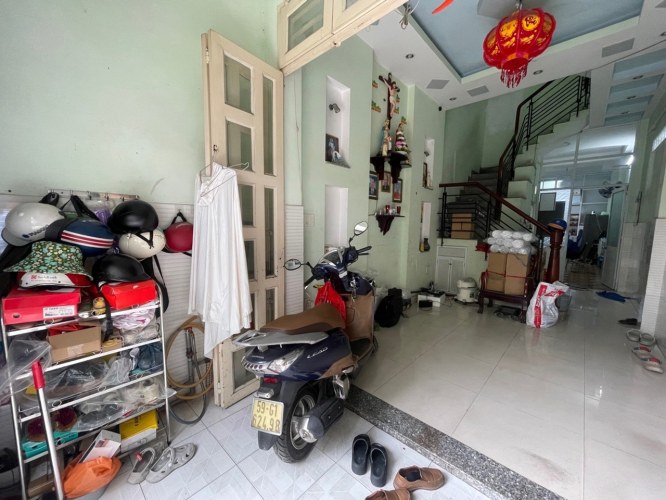 [K2935*] Nhà 3 tầng mới hẻm 5.5m thông gần Chợ Xóm Mới, 3.1x21m, 5.x tỷ