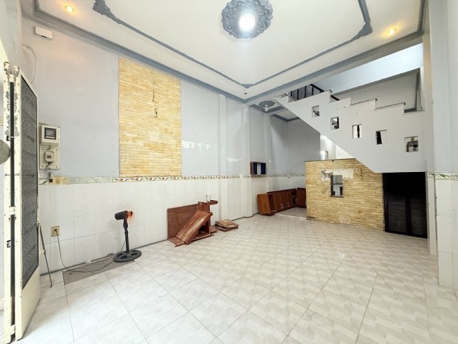 [K3012] Nhà SHR lô đất vuông ở ngay cạnh Chợ Thạch Đà - 4.x tỷ