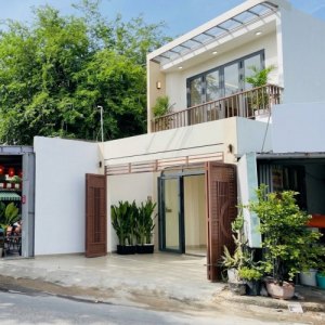 T3017* Nhà mặt tiền Đ. 10m hậu nở cạnh Bùi Quang Là, 8.x tỷ
