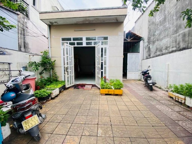 K3118* Nhà sân đỗ ô tô 140m2 QL13 Hiệp Bình giá 10.x tỷ