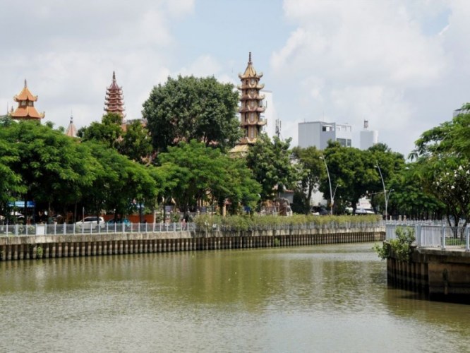 Kinh doanh tại Gia Định: Dòng tiền từ "Vũ trụ ẩm thực" không ngủ