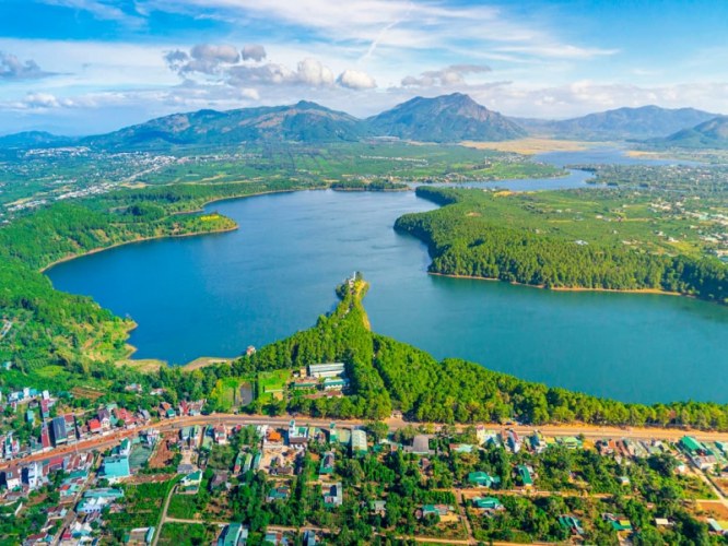 Cầm 1,5 tỷ về Bàu Lâm: Mua đất sào hay đất nền thổ cư?